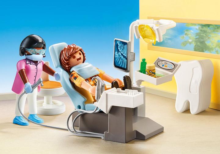 Dentist